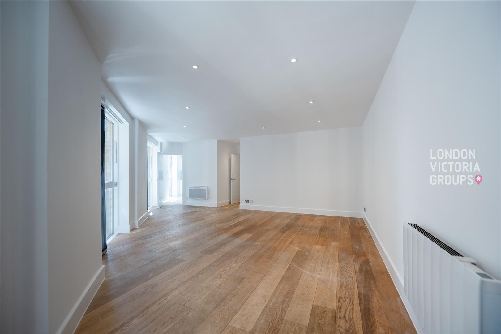 2 bed property in Evangelist House, 33 Black Friars Lane, London